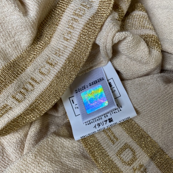 D&G Cream Gold Logo Stretch Top NeverUsed Made in Italy 🇮🇹 - Picture 15 of 16